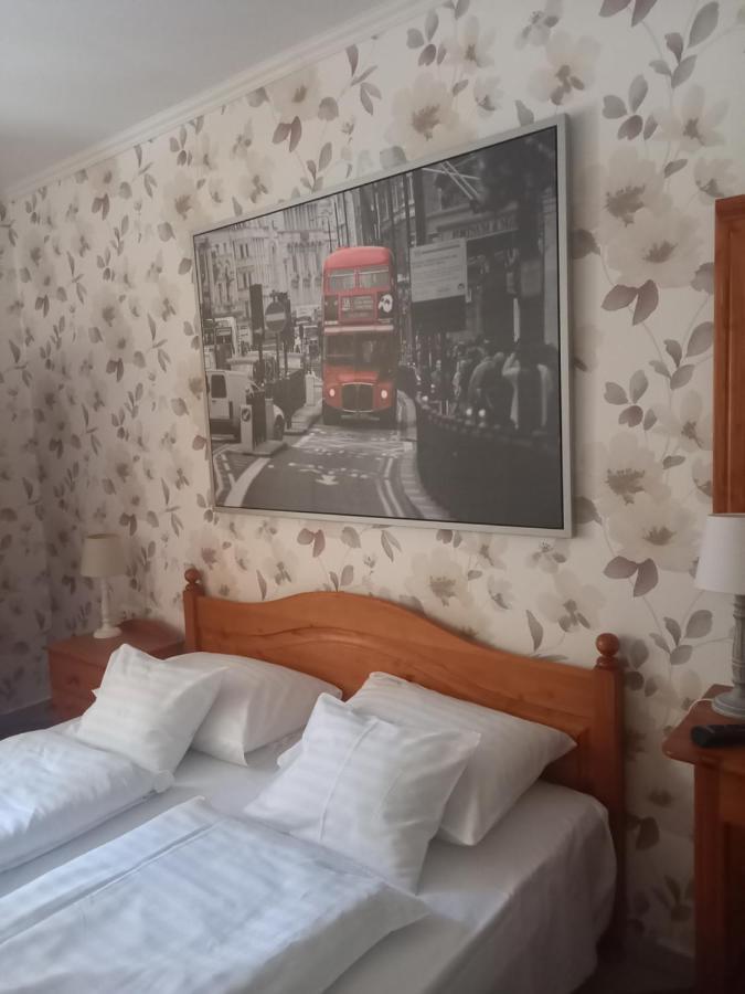 Bed and Breakfast Europa Panzio Eger Zewnętrze zdjęcie